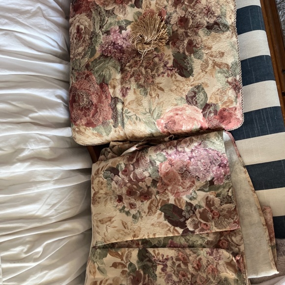 Bedroom ensombel - Picture 3 of 4